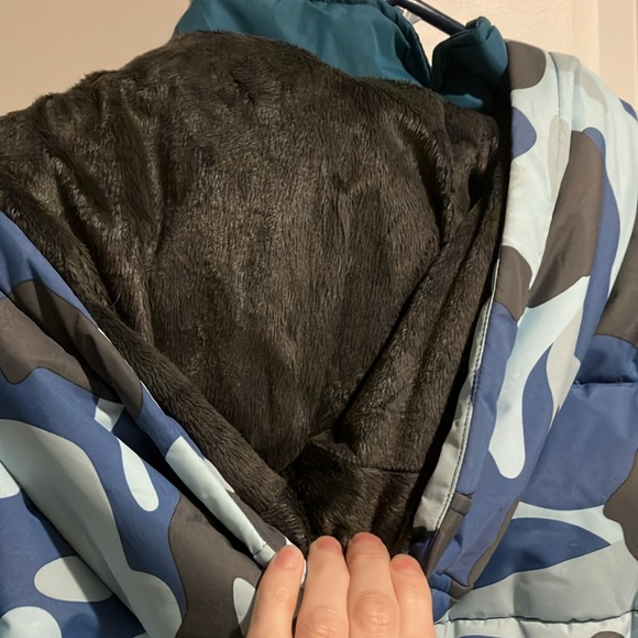 ZShow Brand Camouflage Coat - Picture 7 of 8